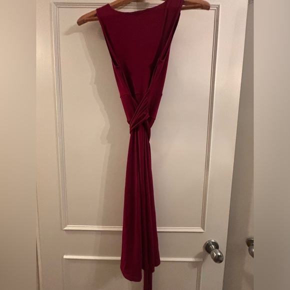 Red wrap v-neck midi dress. - Picture 2 of 5